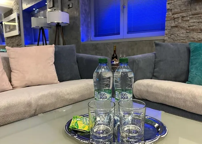 Life - Luxury In The Old Town. Lejlighed Bratislava